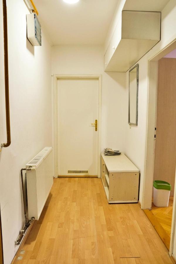 Vijecnica View 2Bdr Apartment With Balcony - Best Location SJJ Exterior photo